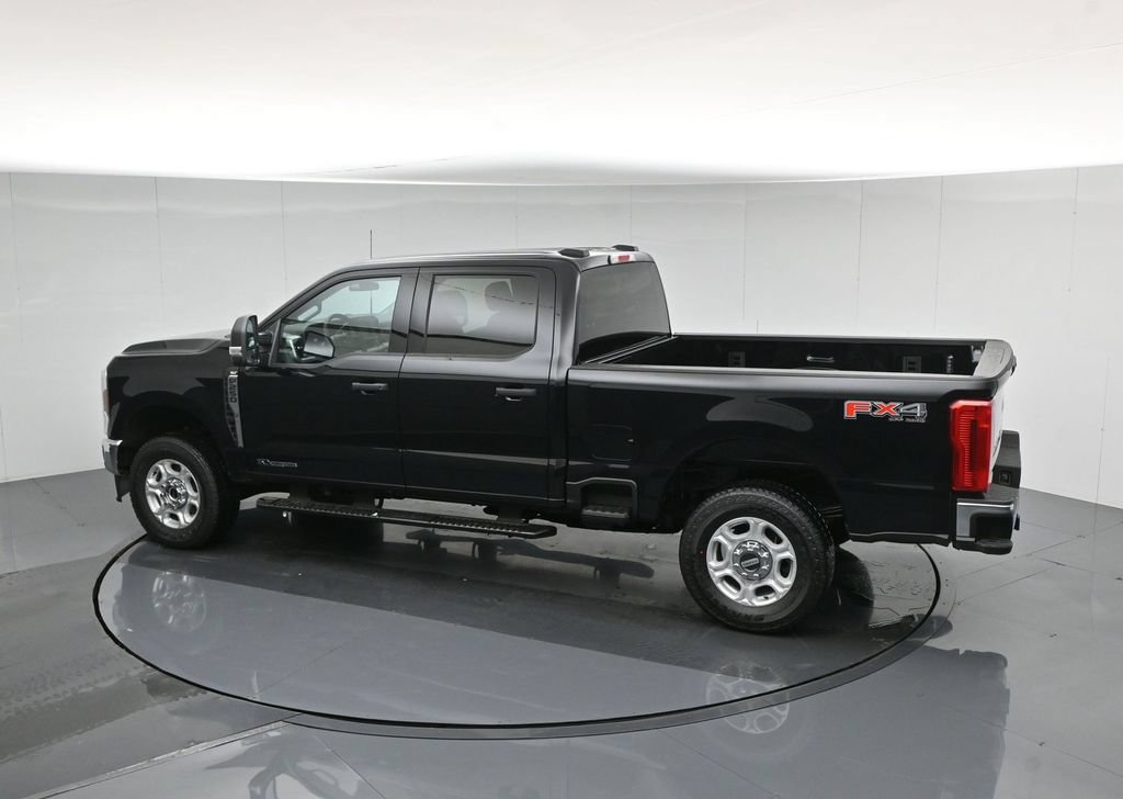 New 2026 Ford F250 XLT w/ FX4 Off-Road Package AWD/4WD image 42