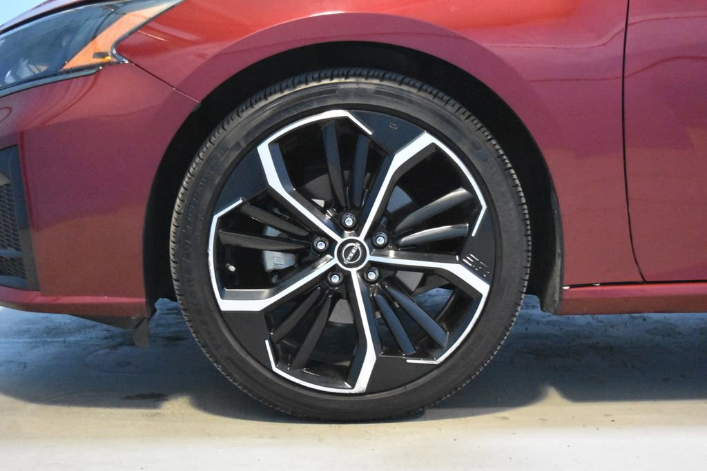 Used 2023 Nissan Altima 2.5 SR image 24