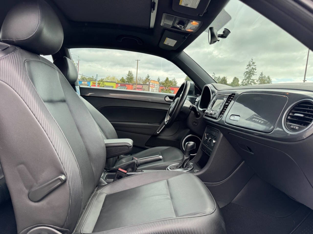 Used 2012 Volkswagen Beetle 2.5 image 12