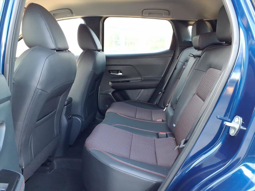 Used 2025 Nissan Kicks SR image 15