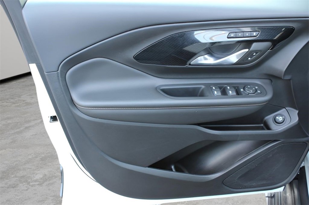 Used 2024 GMC Terrain AT4 image 19