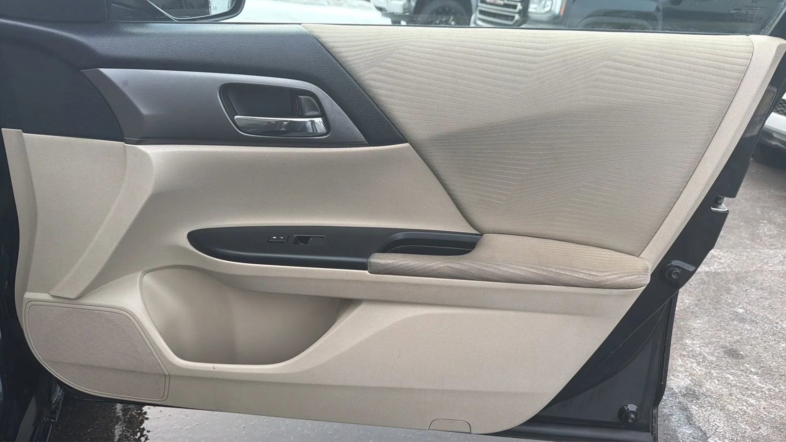 Used 2014 Honda Accord LX image 42