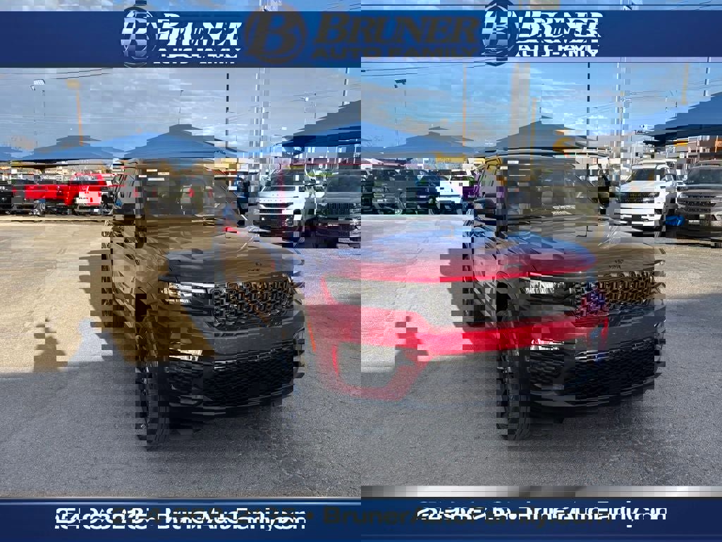 New 2025 Jeep Grand Cherokee Limited w/ Black Appearance Package image 3
