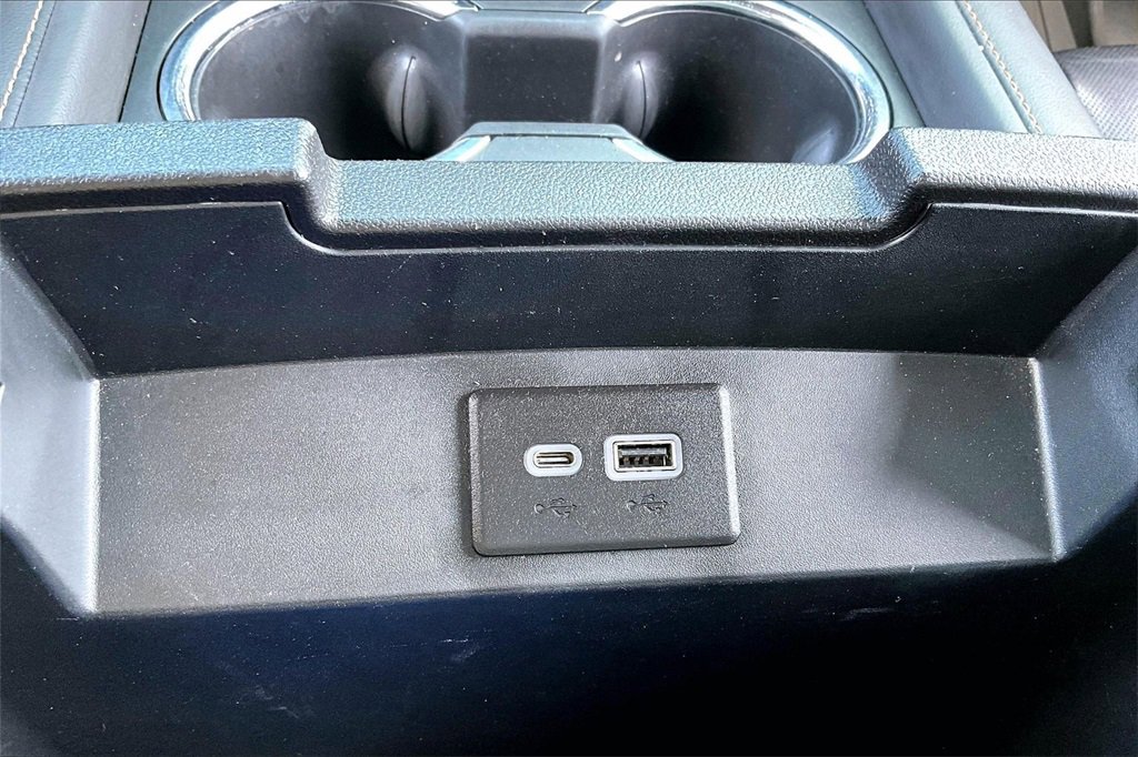 Used 2023 GMC Yukon AT4 image 26