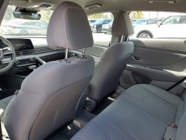 Certified 2023 Hyundai Elantra SEL w/ Convenience Package image 9