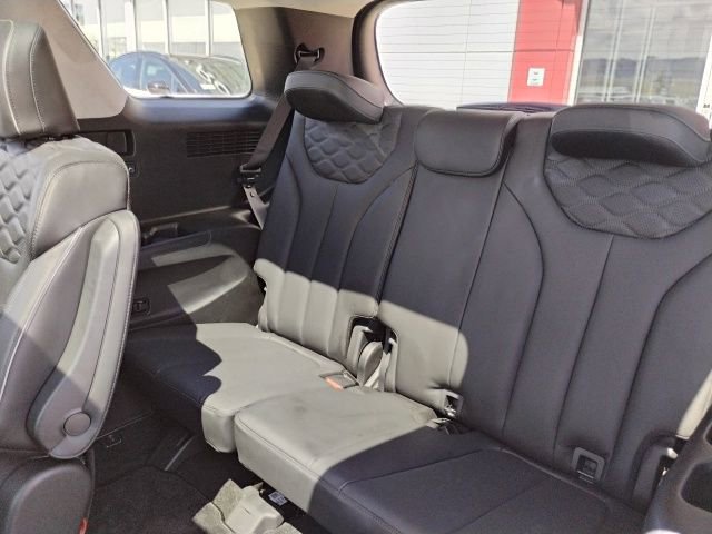 Used 2022 Hyundai Palisade Limited w/ Cargo Package AWD/4WD image 15