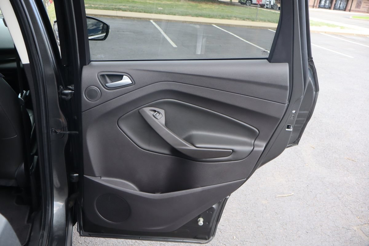 Used 2015 Ford Escape Titanium w/ Equipment Group 301A AWD/4WD image 25