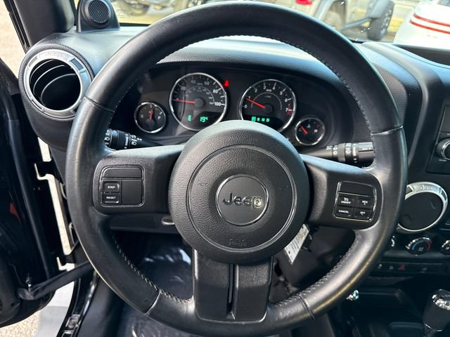 Used 2012 Jeep Wrangler Unlimited Sahara AWD/4WD image 18