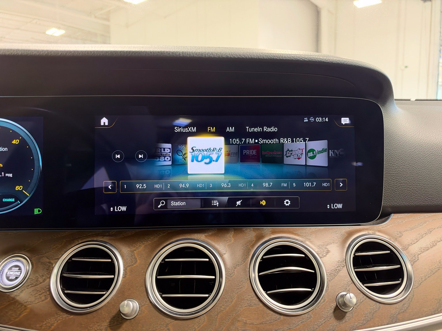 Used 2021 Mercedes-Benz E 450 4MATIC All-Terrain Wagon w/ Premium Package image 26