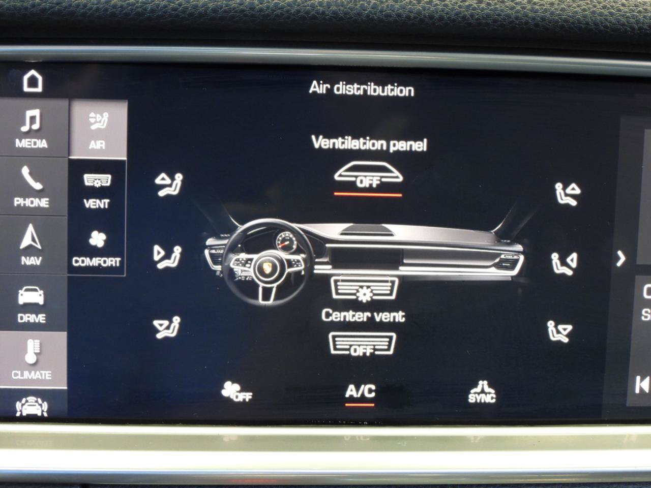 Used 2017 Porsche Panamera RWD image 80