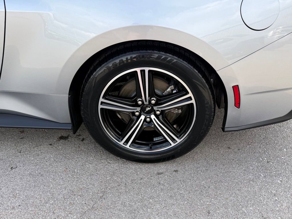 Used 2024 Ford Mustang Premium RWD image 33