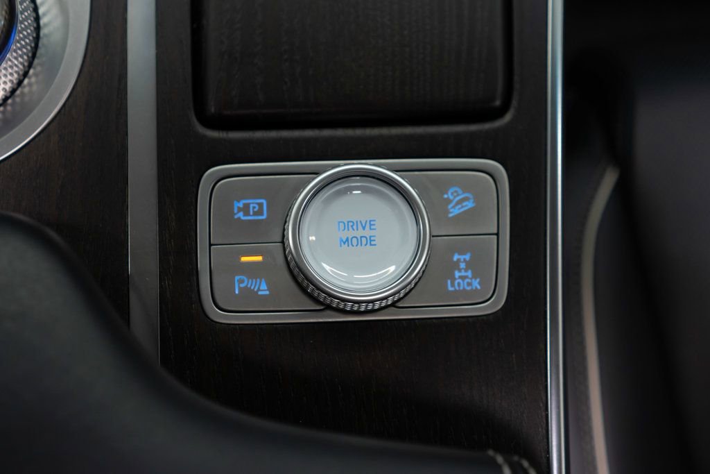 Used 2023 Genesis GV80 3.5T w/ Prestige Package image 34