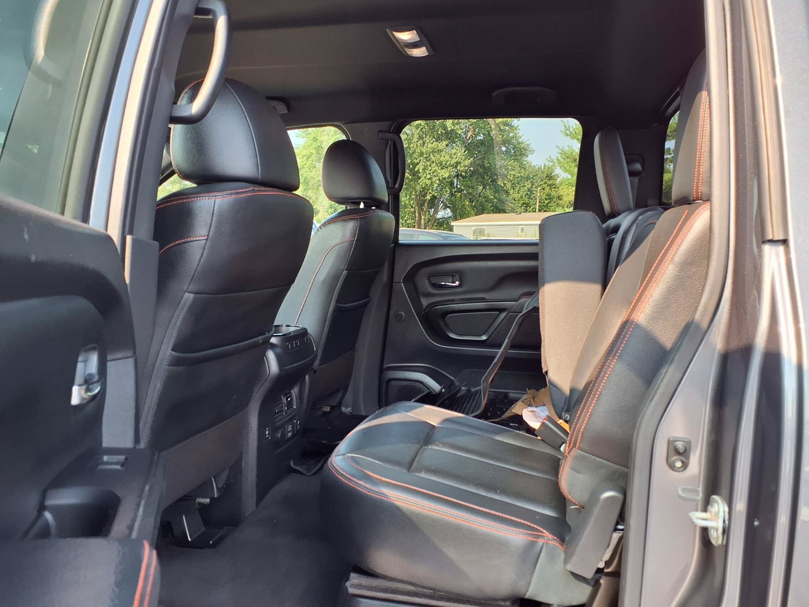 Used 2023 Nissan Titan PRO-4X w/ Pro-4x Convenience Package AWD/4WD image 22