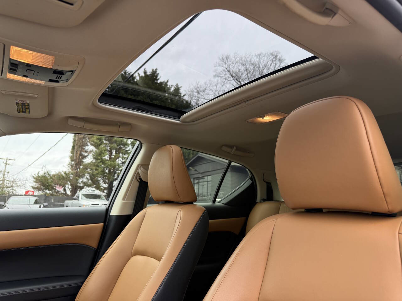 Used 2014 Lexus CT 200h image 22