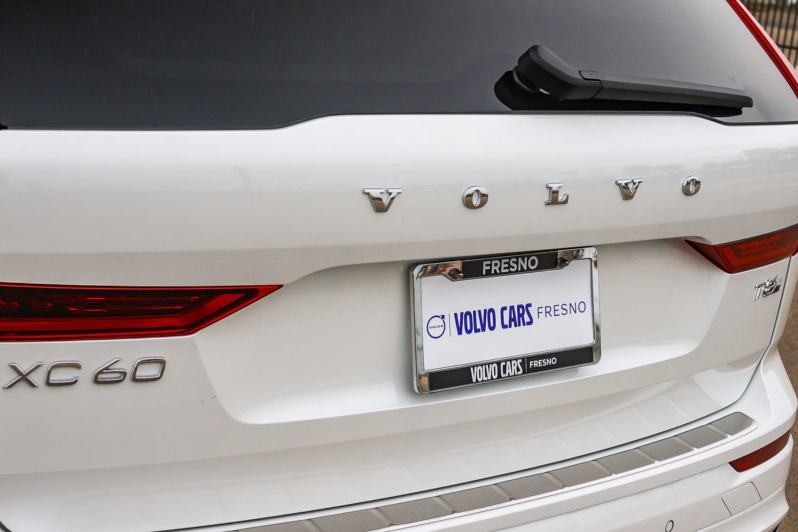 New 2026 Volvo XC60 T8 Plus AWD/4WD image 12