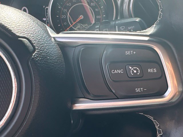 Used 2019 Jeep Wrangler Unlimited Sahara w/ Safety Group AWD/4WD image 16