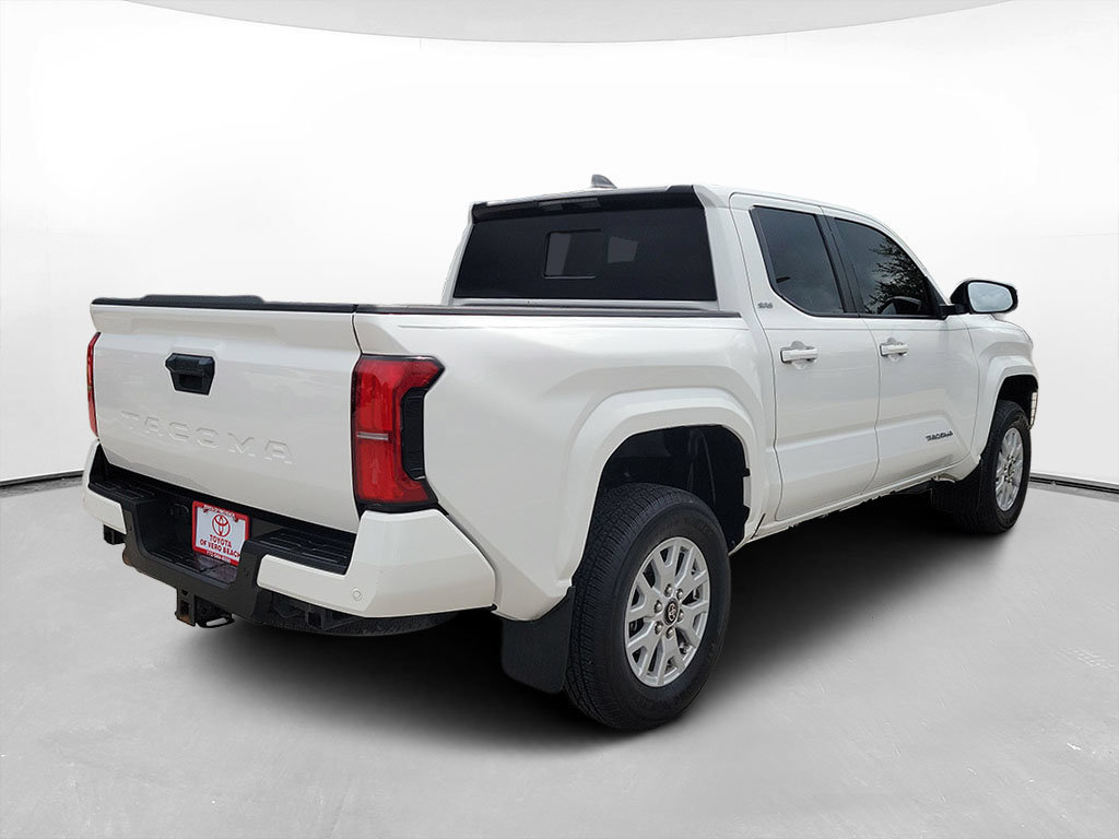 Used 2024 Toyota Tacoma SR5 w/ SR5 Upgrade Package RWD image 4