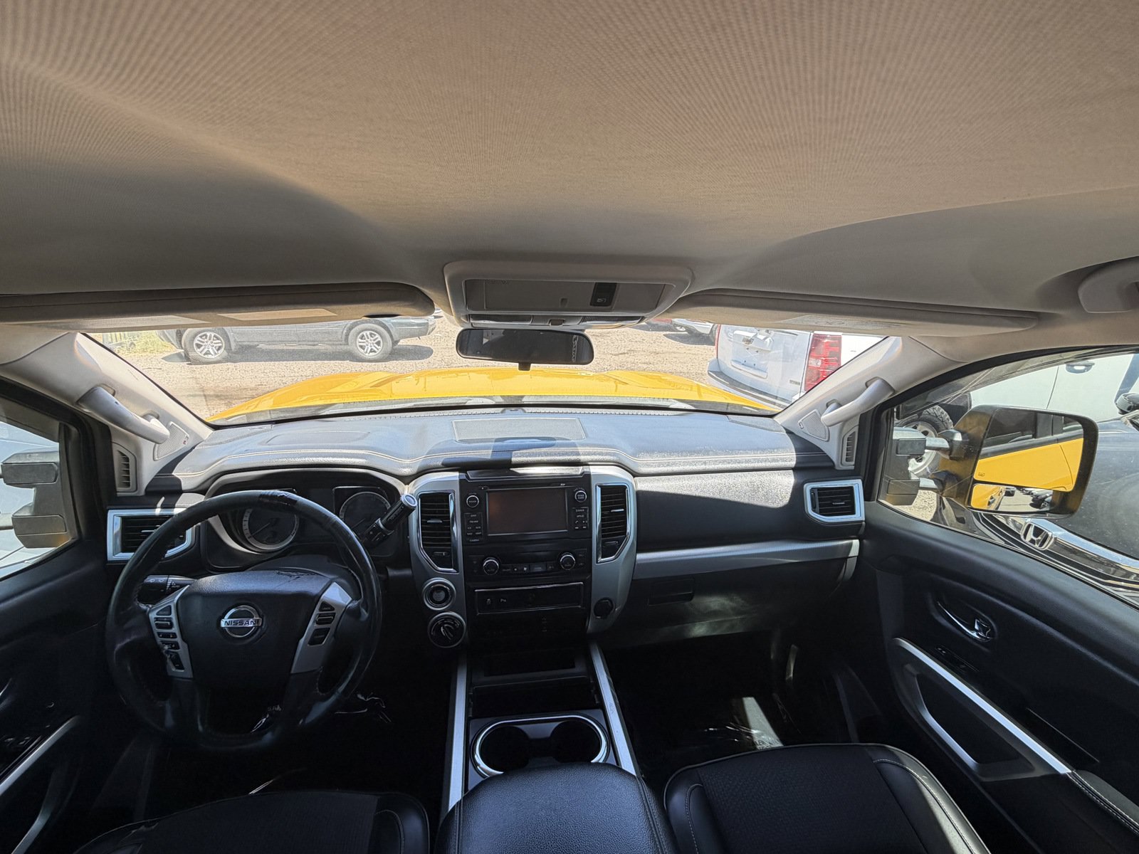 Used 2016 Nissan Titan PRO-4X AWD/4WD image 16