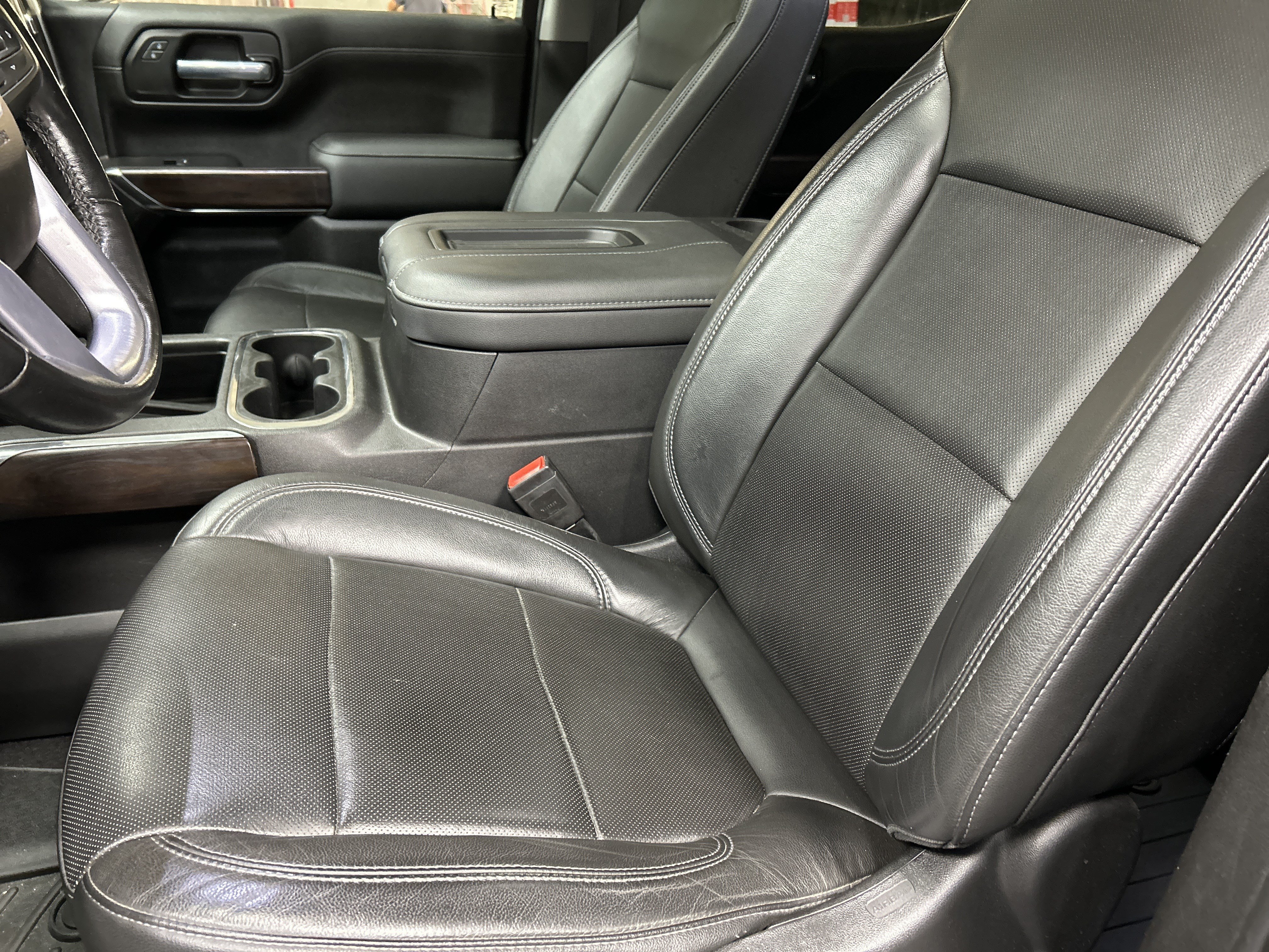 Used 2020 GMC Sierra 1500 SLT w/ SLT Premium Plus Package AWD/4WD image 16