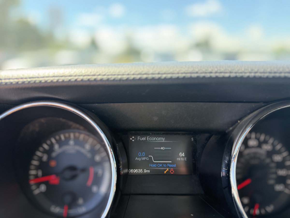 Used 2017 Ford Mustang GT Premium RWD image 15