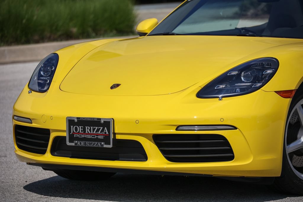 Certified 2024 Porsche 718 Boxster RWD image 32
