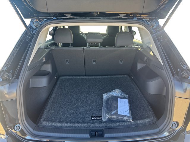 New 2026 Volkswagen Tiguan S FWD image 12