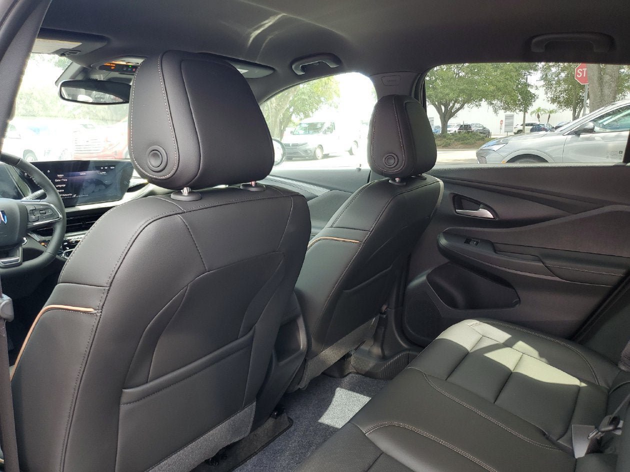 New 2026 Buick Envista Sport Touring FWD image 9