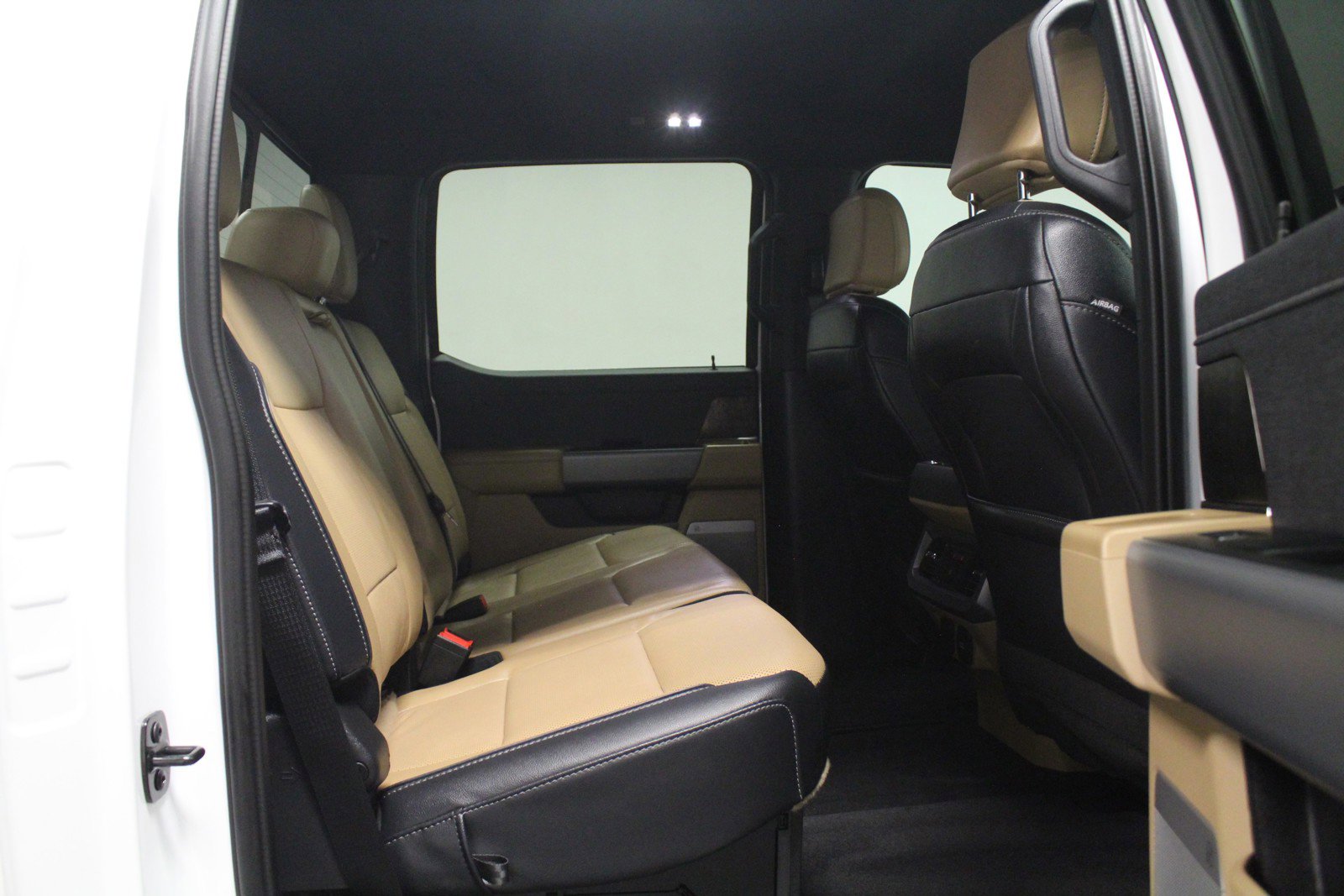 Used 2024 Ford F250 Lariat w/ Chrome Package image 15