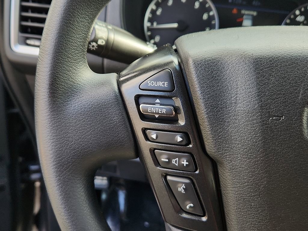 Certified 2023 Nissan Frontier SV image 21