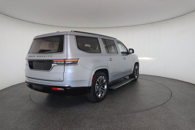 Used 2023 Jeep Grand Wagoneer Series III image 17