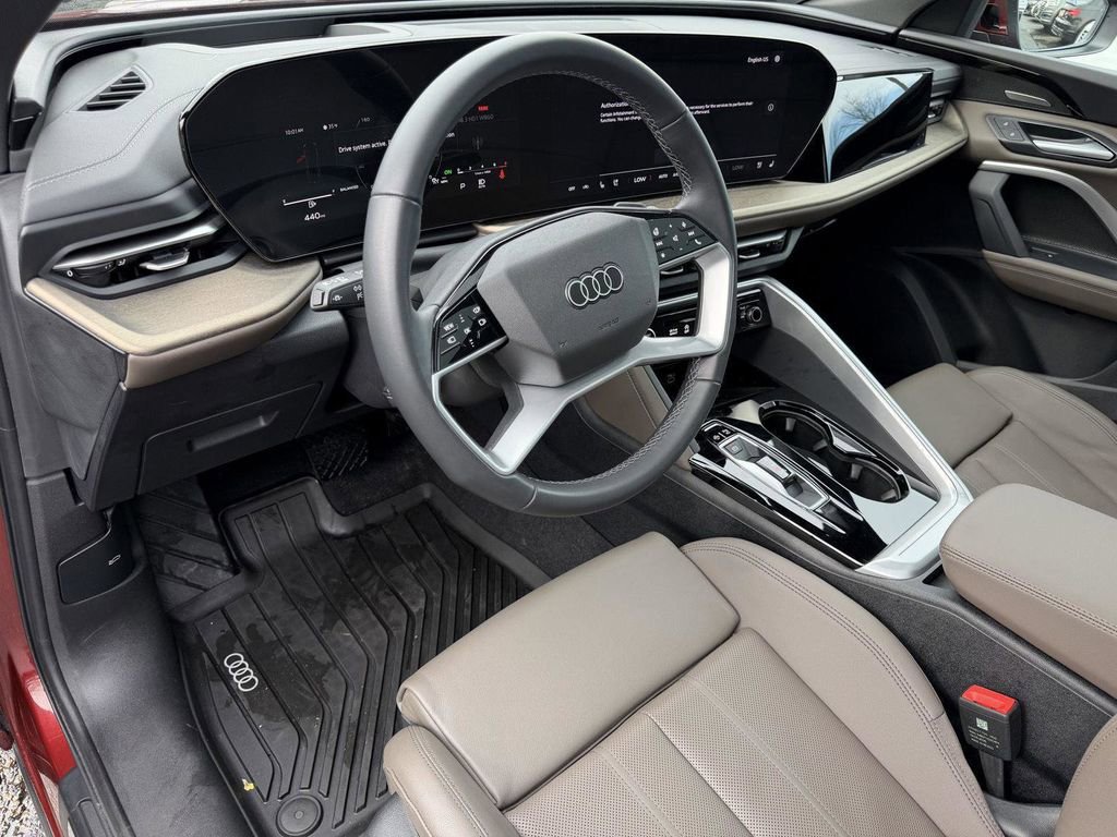 Used 2025 Audi Q5 Premium Plus w/ Premium Plus AWD/4WD image 15