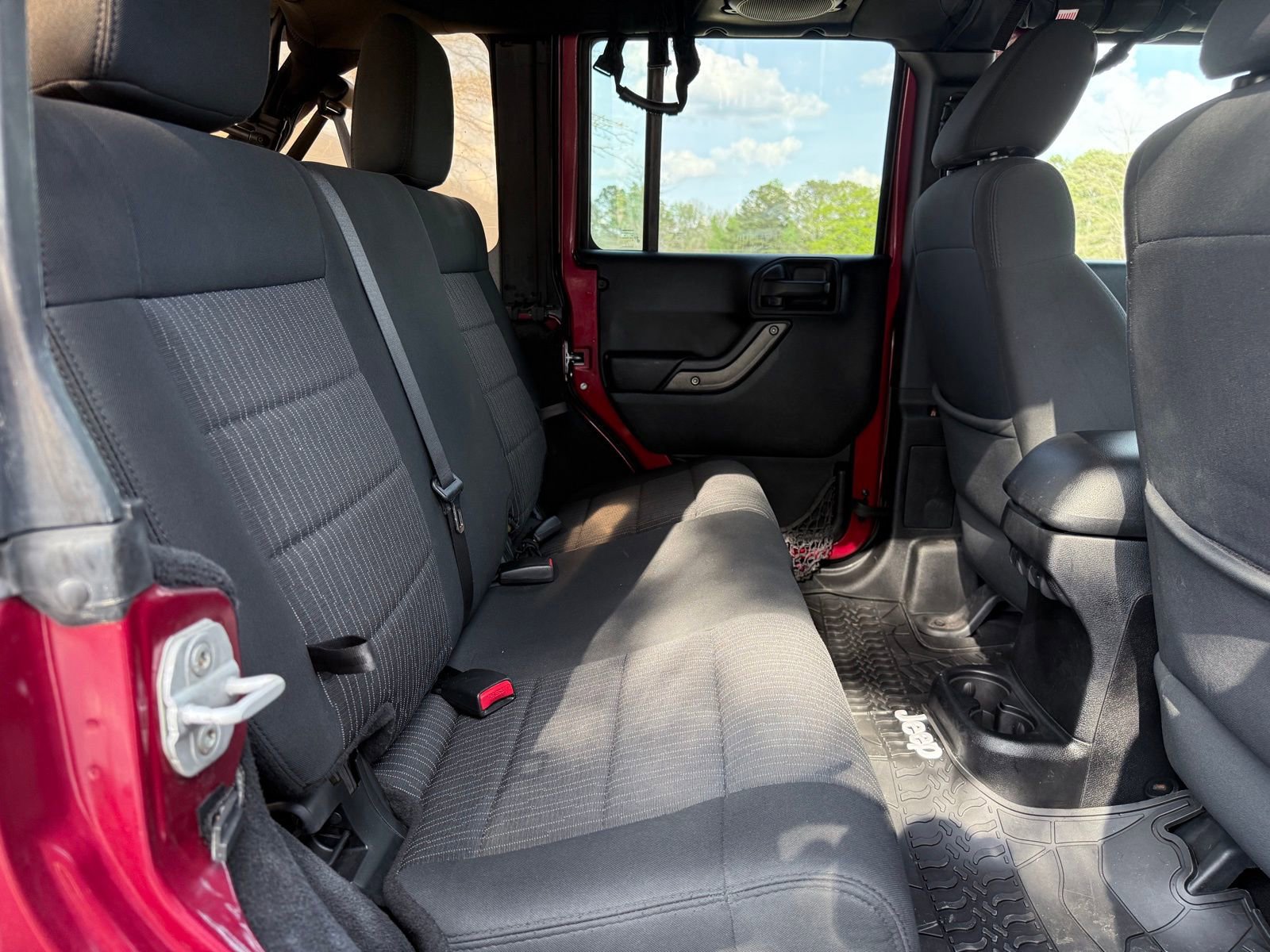 Used 2012 Jeep Wrangler Unlimited Sport image 36