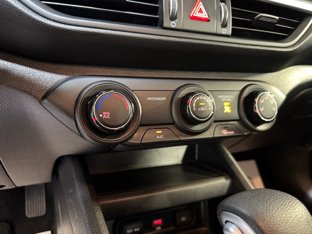 Certified 2024 Kia Forte LXS w/ LXS Technology Package FWD image 30