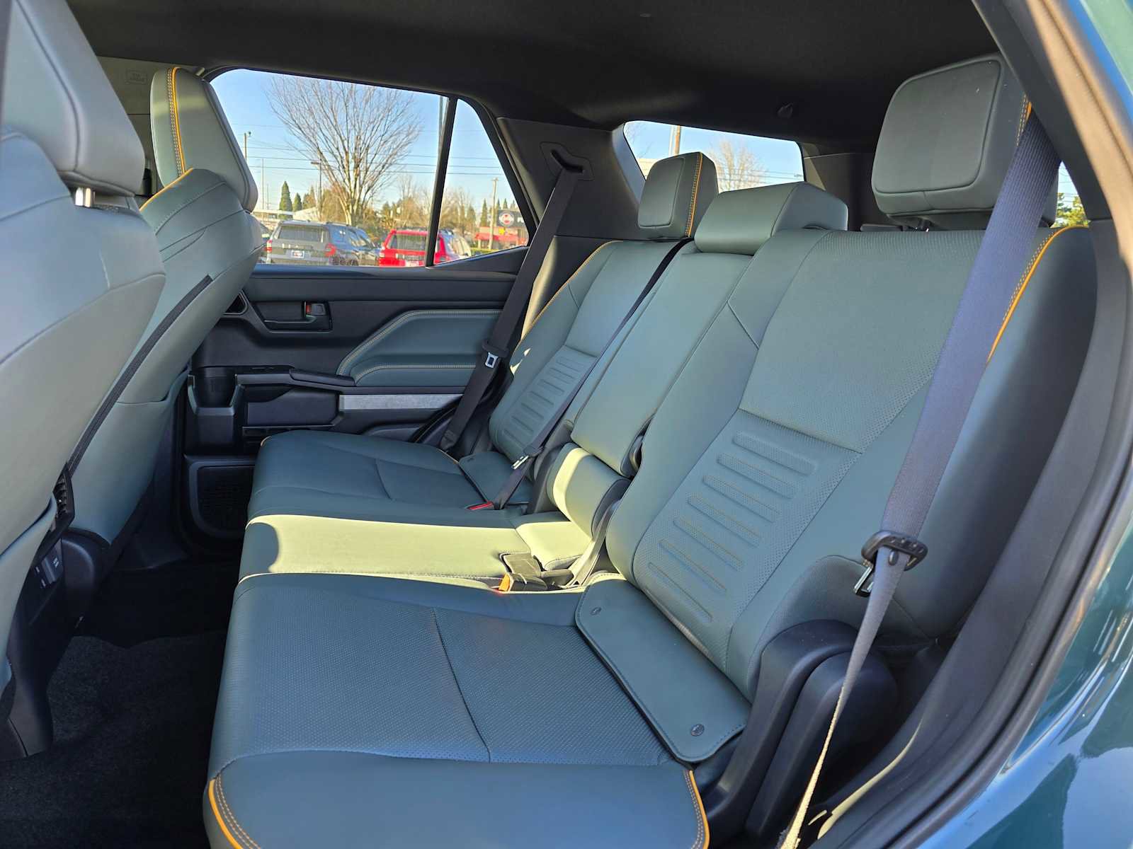 Certified 2025 Toyota 4Runner Trailhunter image 17