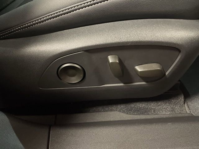 Used 2024 Chevrolet Blazer EV LT image 59