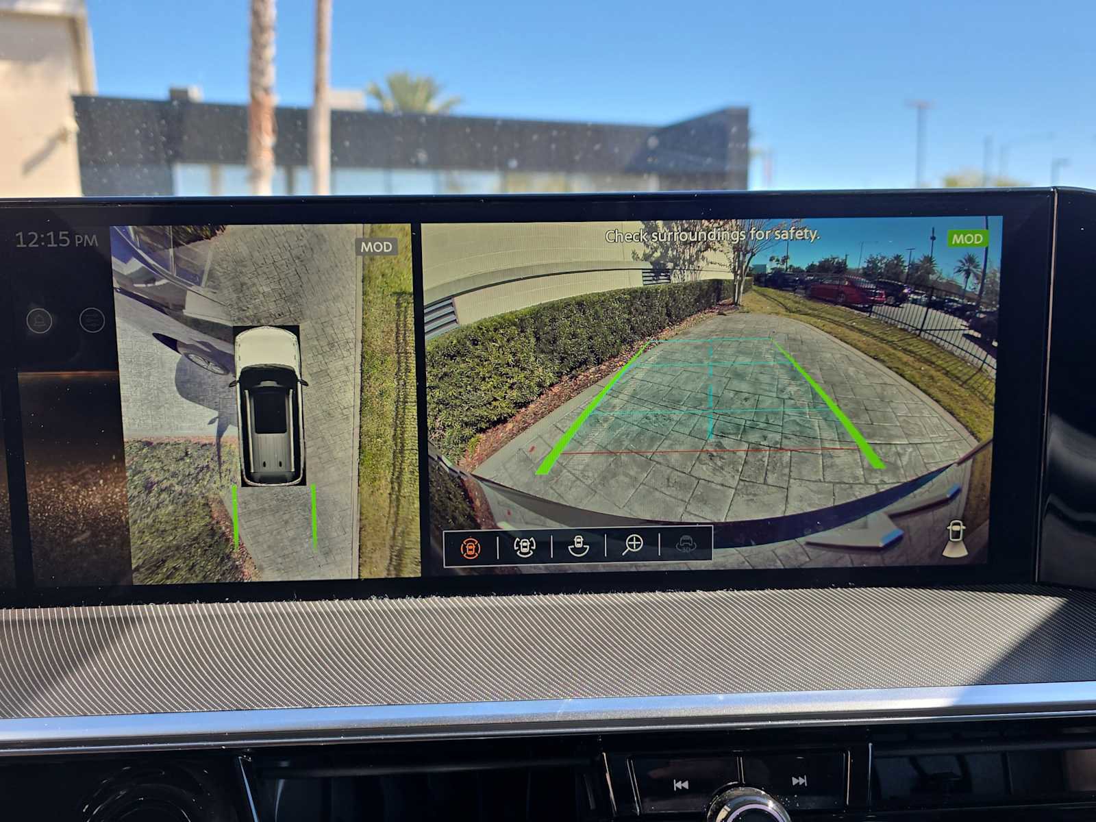 Certified 2025 INFINITI QX80 Luxe image 18