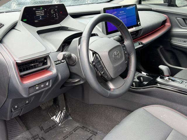 Used 2024 Toyota Prius Prime FWD image 12