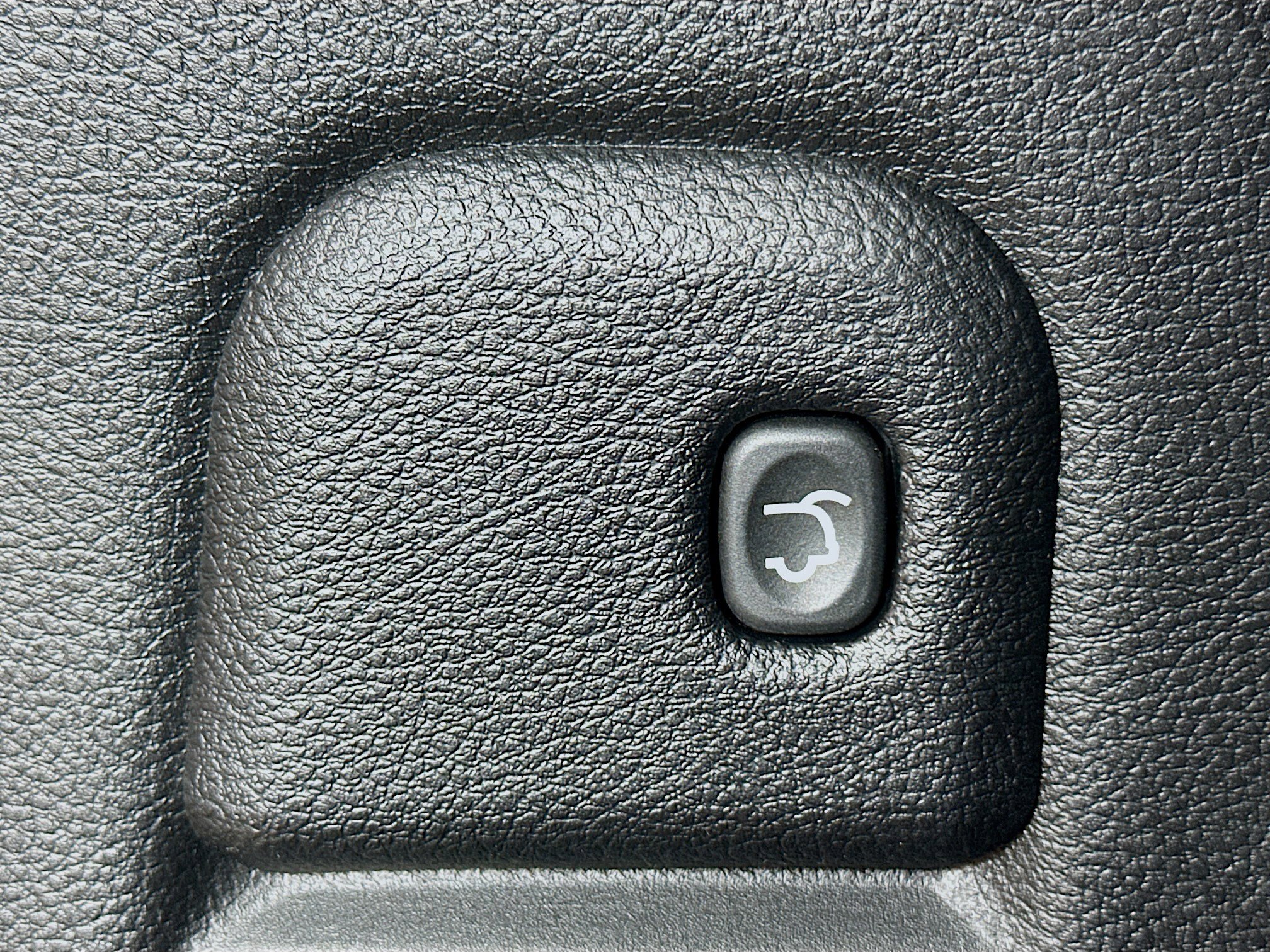 Used 2024 Dodge Durango GT image 32