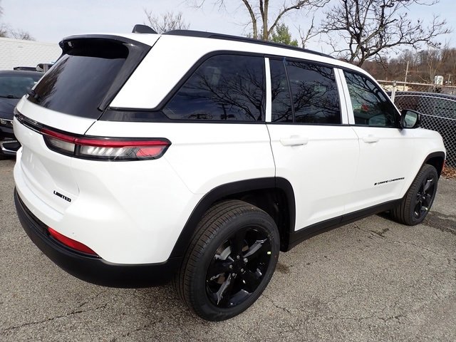 New 2025 Jeep Grand Cherokee Limited w/ Black Appearance Package image 7