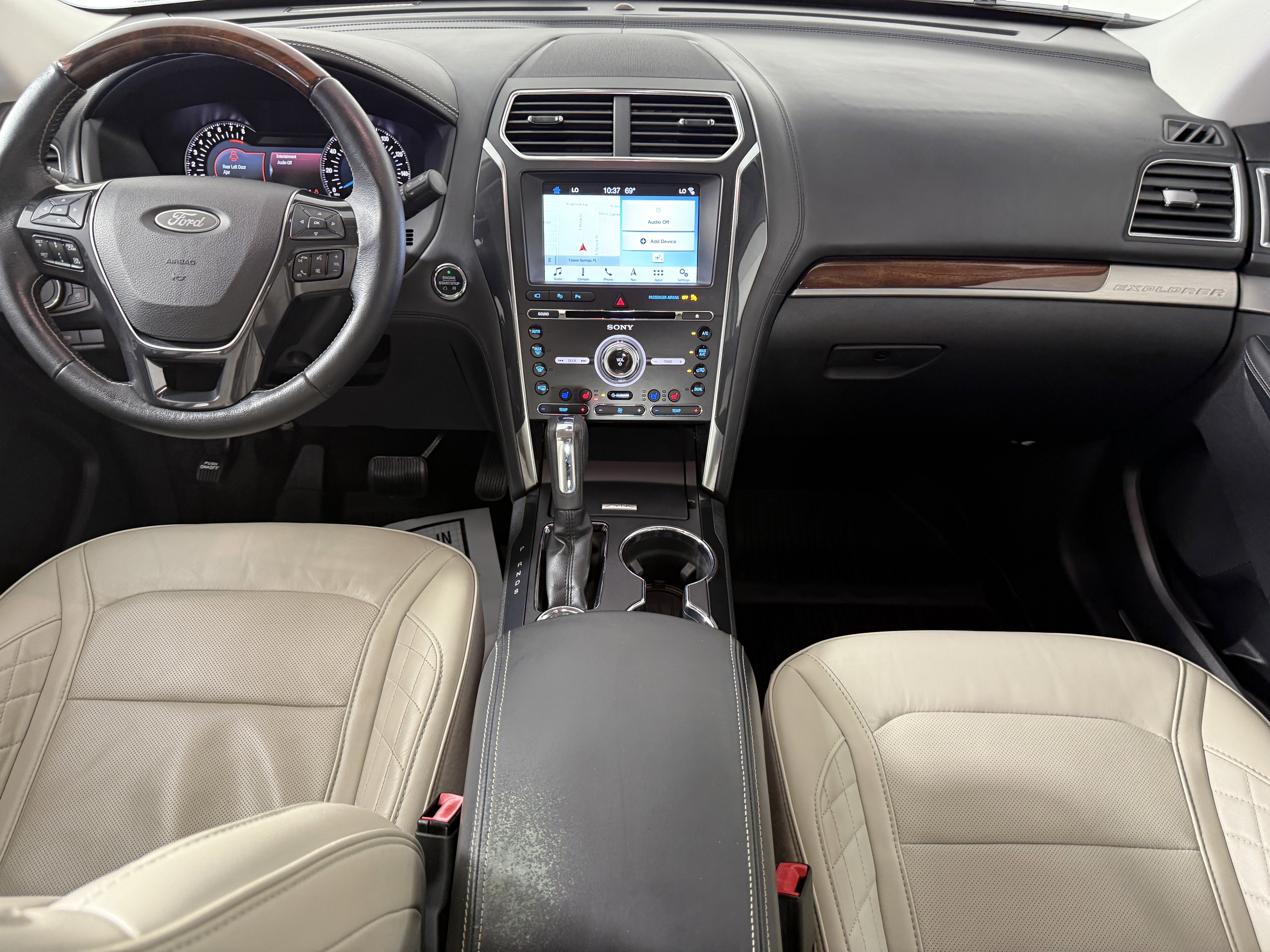 Certified 2018 Ford Explorer Platinum image 10