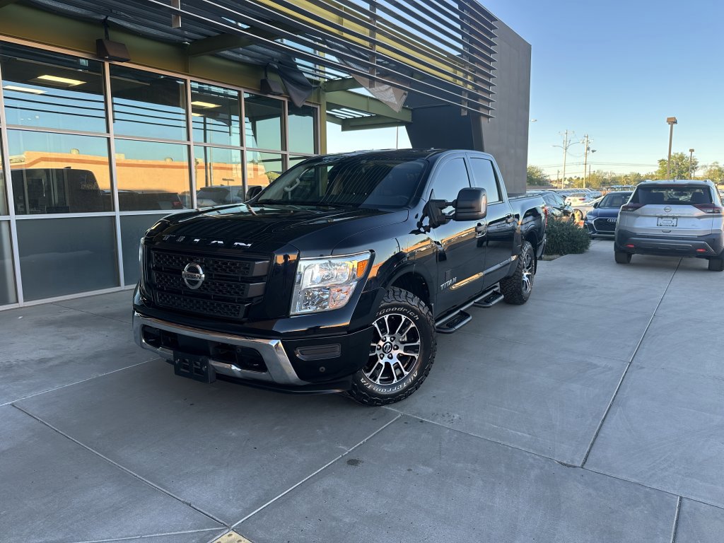 Used 2022 Nissan Titan SV w/ SV Convenience Package