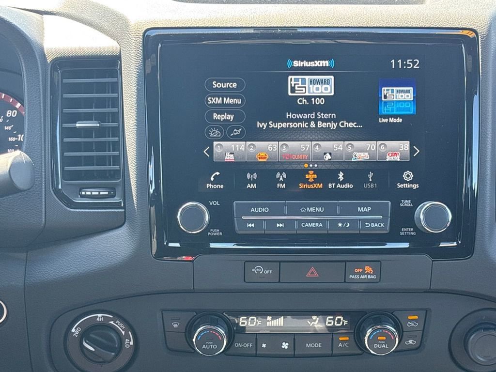 Used 2024 Nissan Frontier PRO-4X w/ Technology Package AWD/4WD image 18