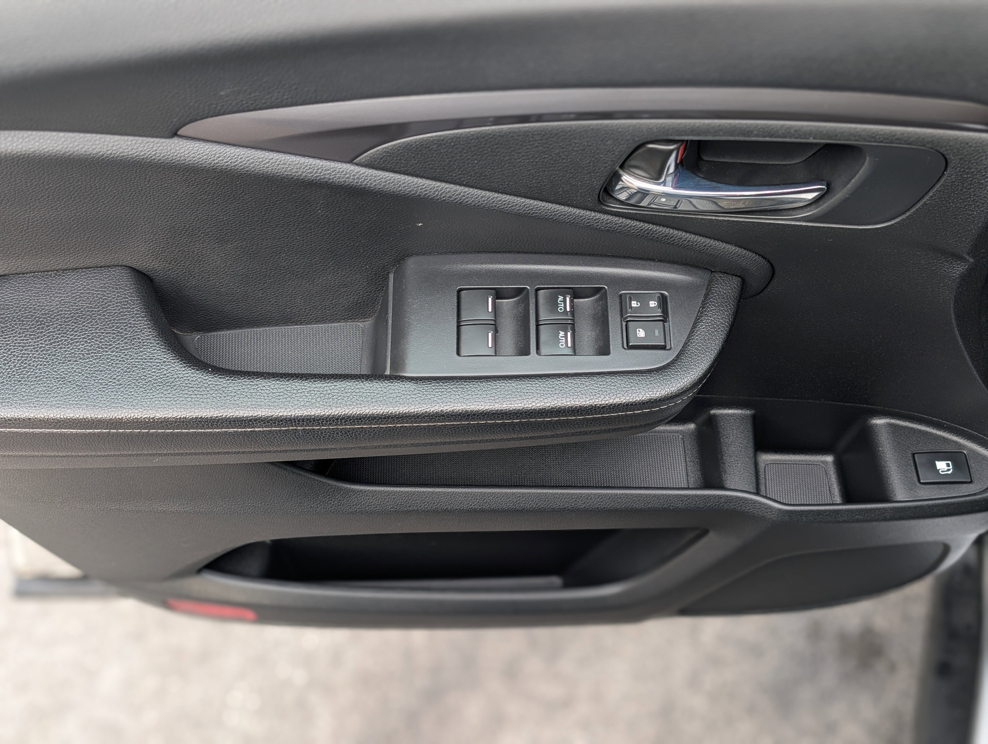 Used 2017 Honda Ridgeline RTL-T image 29