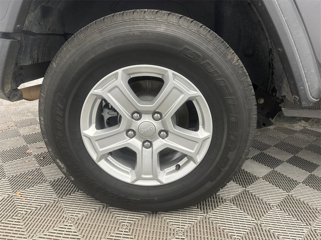 Used 2018 Jeep Wrangler Sport S image 16
