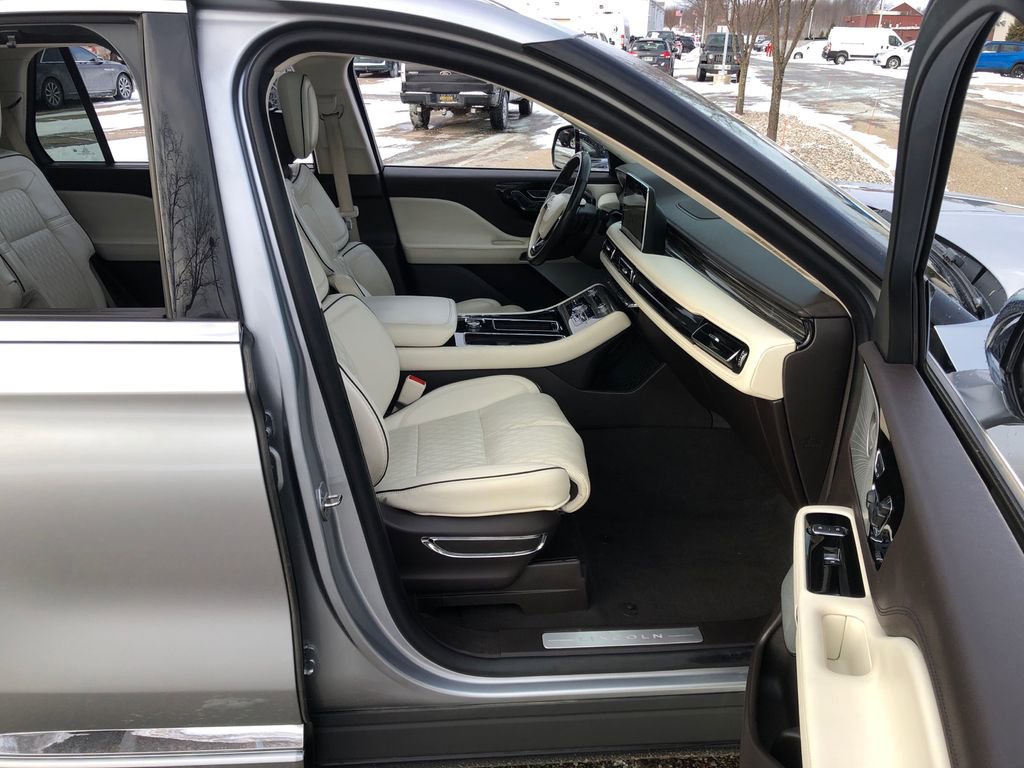 Used 2020 Lincoln Aviator Black Label w/ Dynamic Handling Package image 22