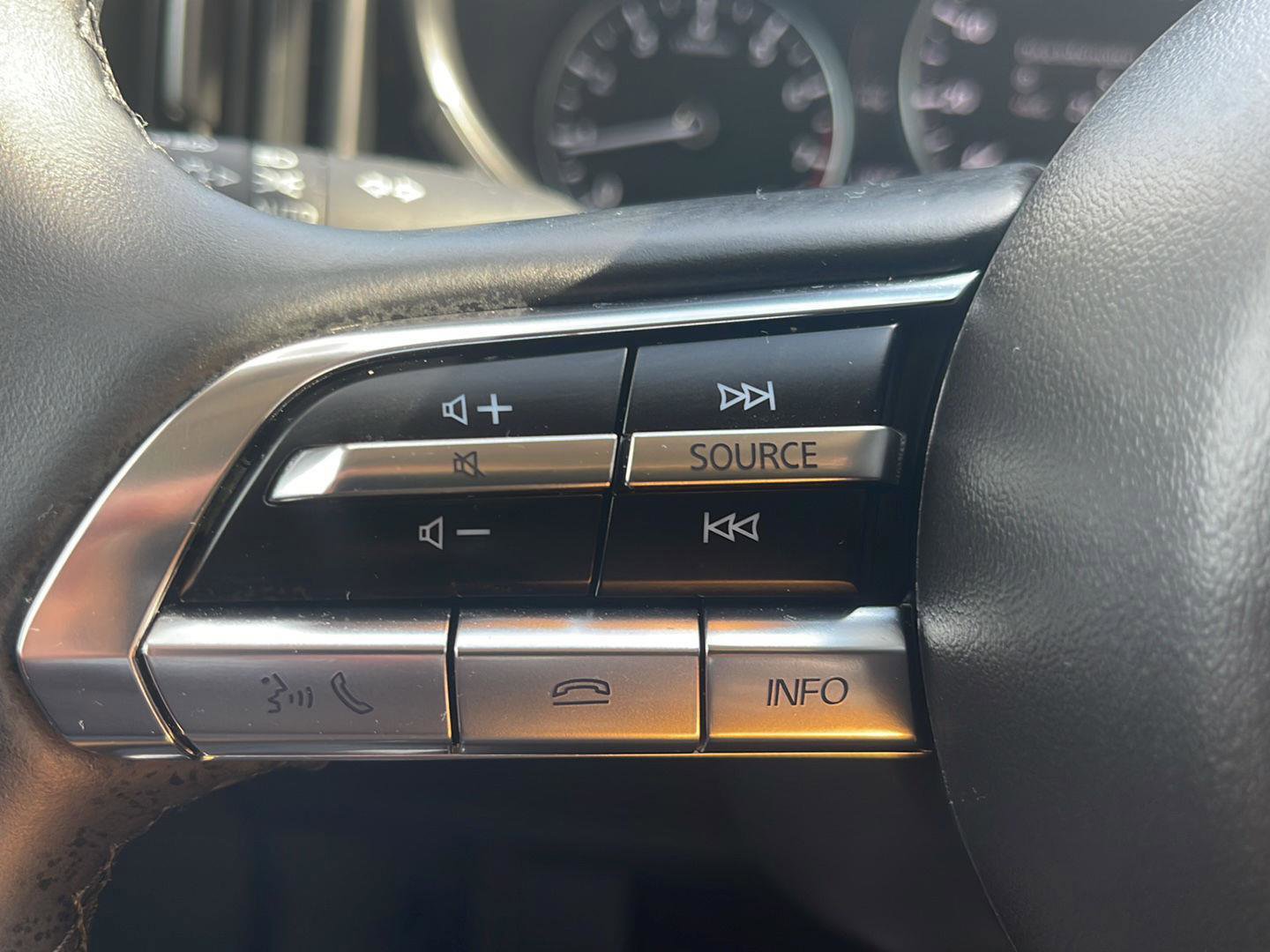 Used 2025 MAZDA CX-50 AWD 2.5 S w/ Premium Package image 22