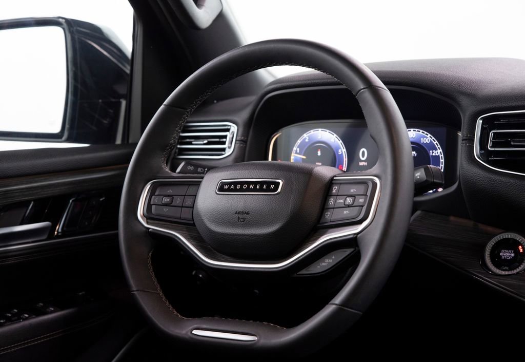 Used 2024 Jeep Wagoneer L Series III w/ Flexible Seating Group image 29