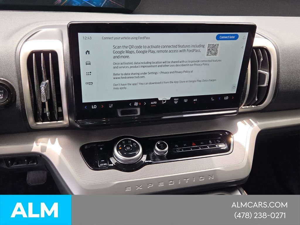 Used 2025 Ford Expedition Active AWD/4WD image 20
