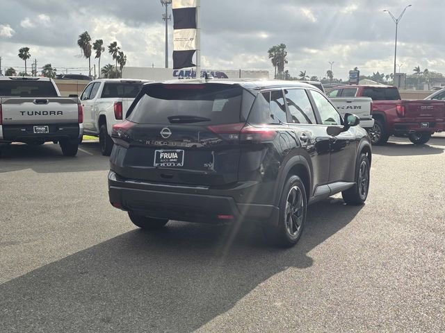 Used 2024 Nissan Rogue SV image 5