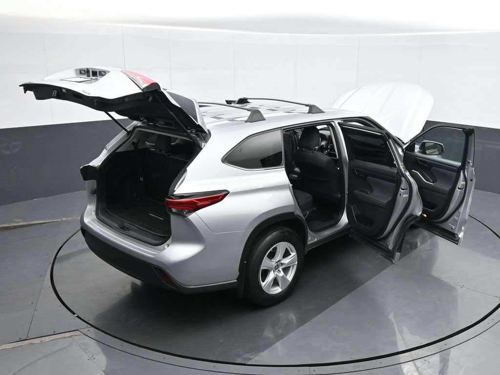 Used 2022 Toyota Highlander L AWD/4WD image 41